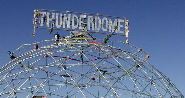 http://i214.photobucket.com/albums/cc154/conehuntr/thunderdome.jpg