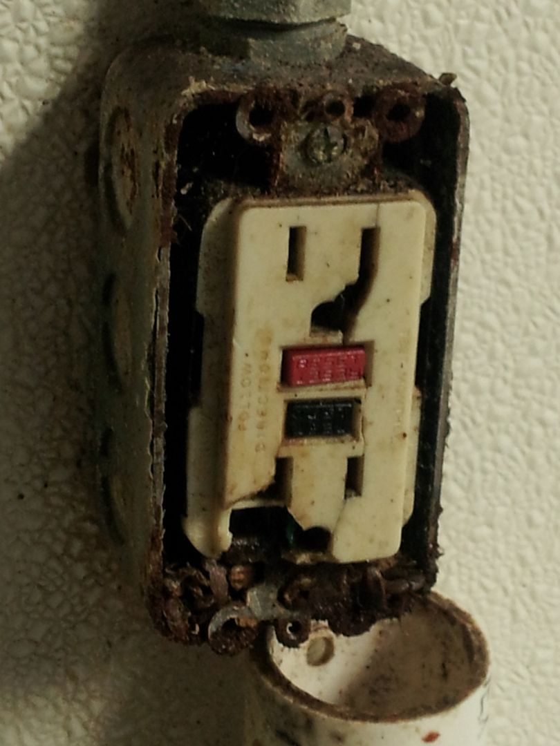 "Why is my outlet smoking?....." Electrician Talk