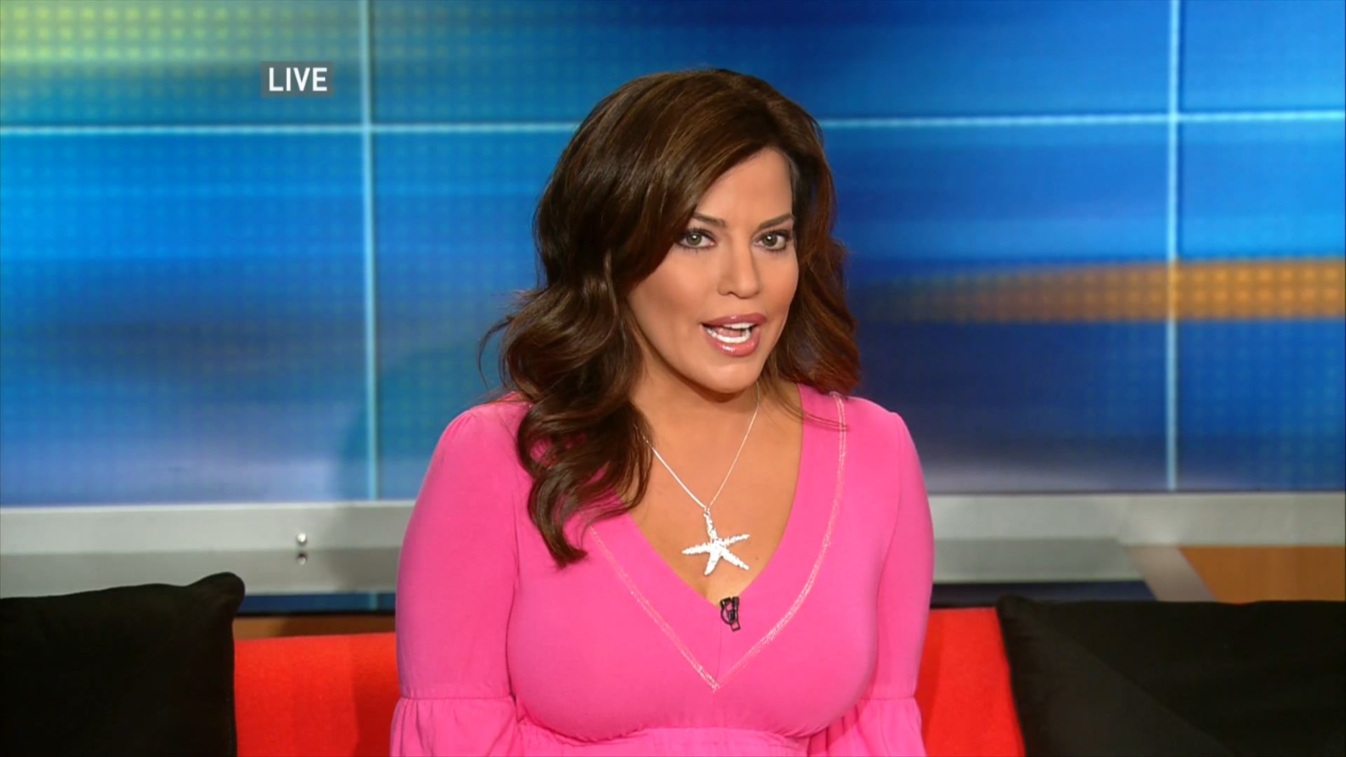 Can we all agree Robin Meade is one of the top 5 hottest ...