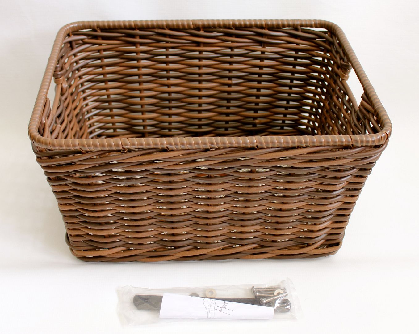 BROWN RATTAN REAR CARRY BASKET RACK LADIES RETRO VINTAGE BICYCLES BIKES