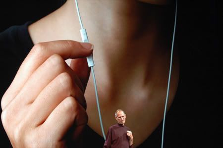 Apple's new earbuds.  They're 5x the size od Steve's head.