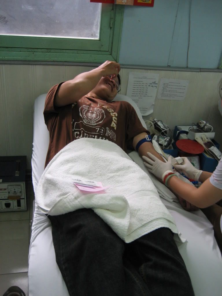 Hiến Máu định kỳ: Nhuộm đỏ ngày Chủ Nhật 10/01/2010... - 7