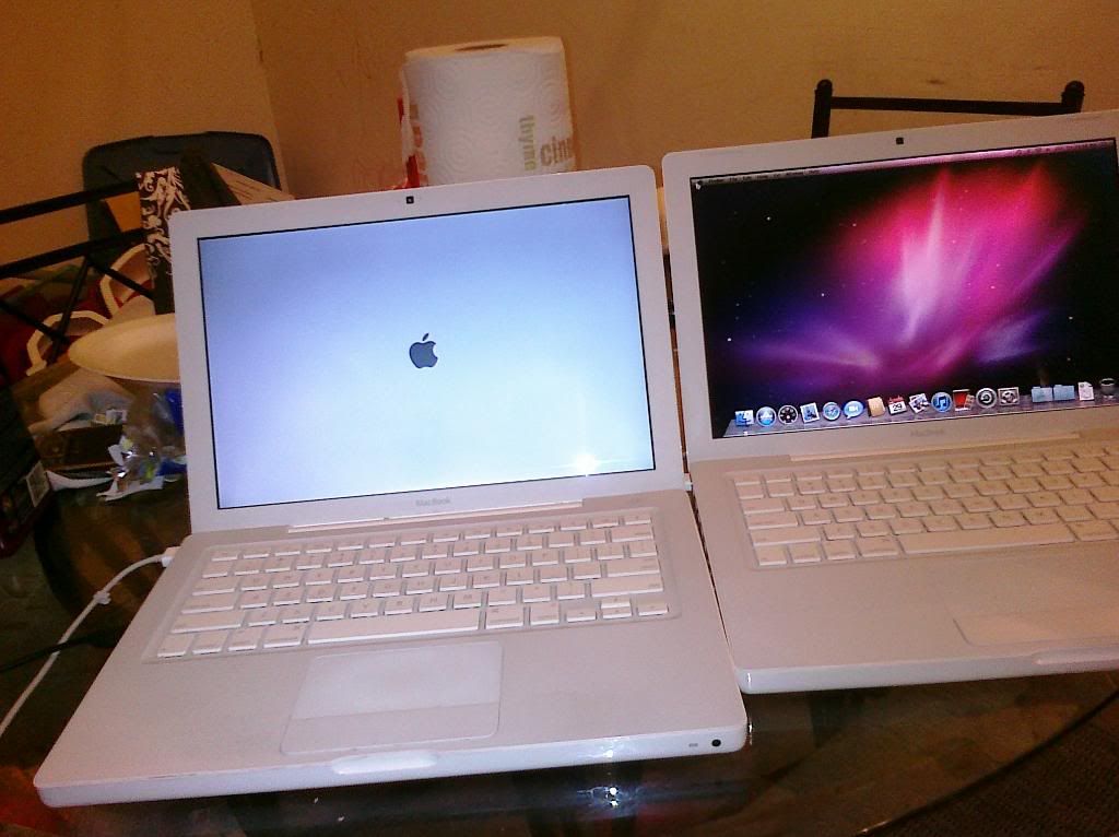snow white apple macbook. All ready Like New White Apple