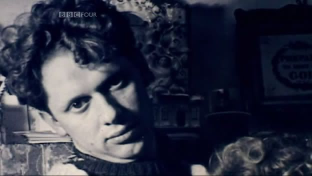 Arena   Dylan Thomas From Grave to Cradle (2003)(16 May 2009)[PDTV(XviD)] preview 0