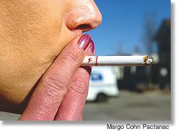 Woman smoking fag