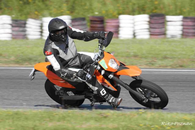 http://i214.photobucket.com/albums/cc48/gierwi/Trening23Lipiec2012r146.jpg