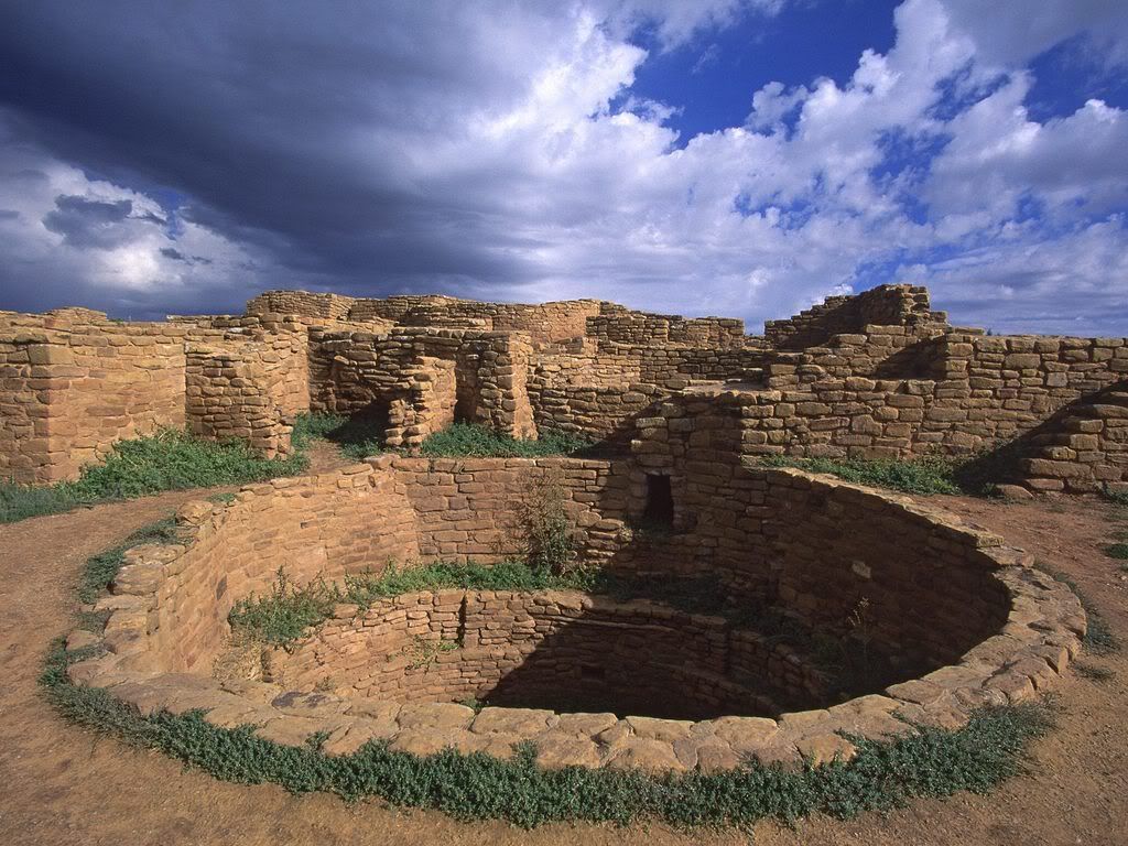 PuebloIndianDwellingsBuiltAround120.jpg