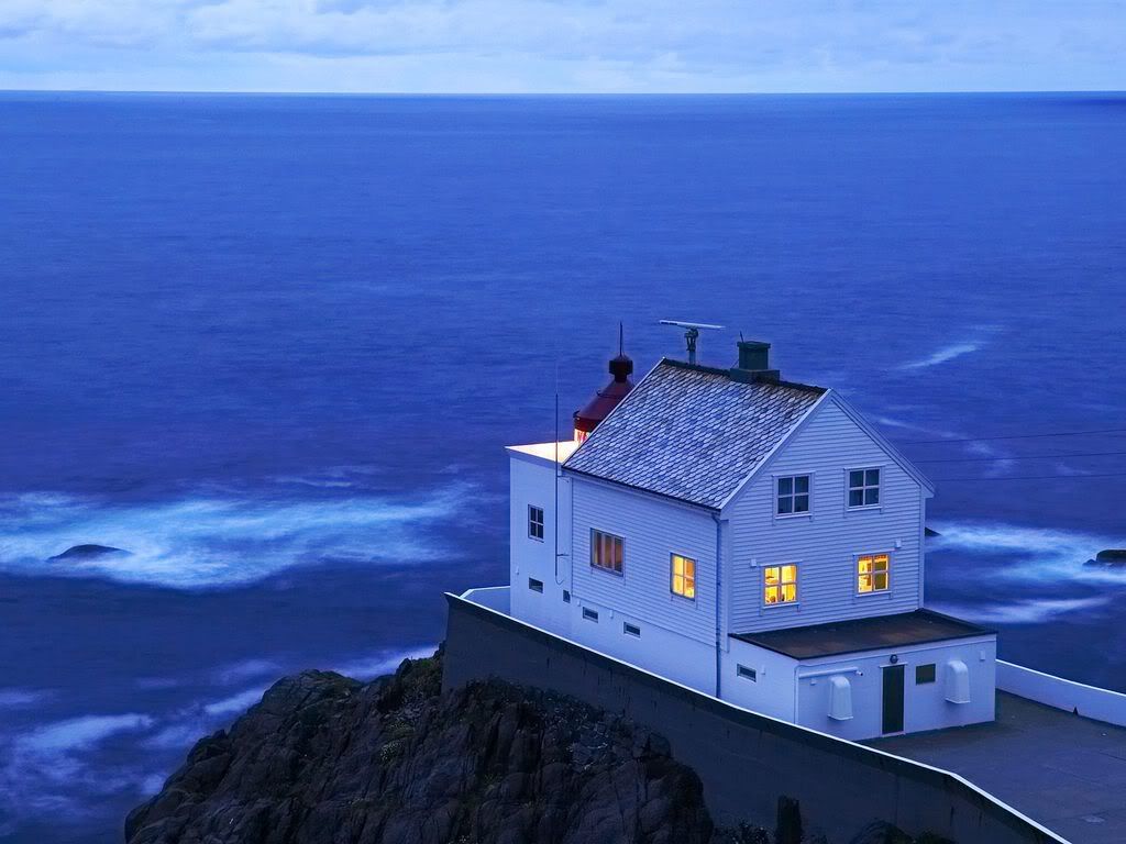 WeatherStationKrkensStadhavetSeaVgs.jpg