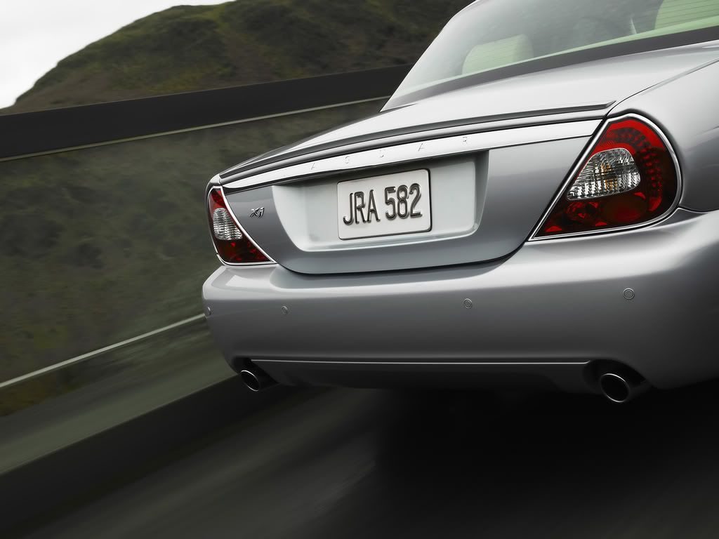 17466__jaguar_xj_18.jpg