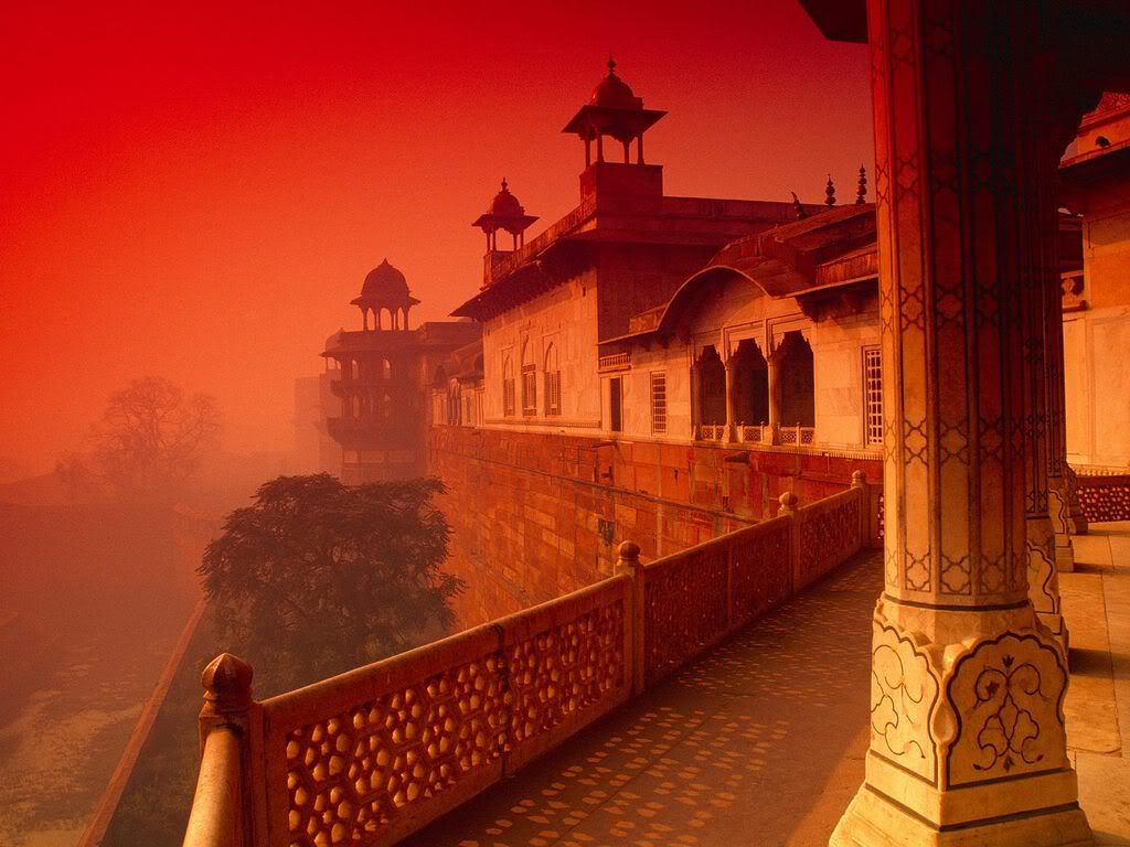 AgraFortIndia.jpg