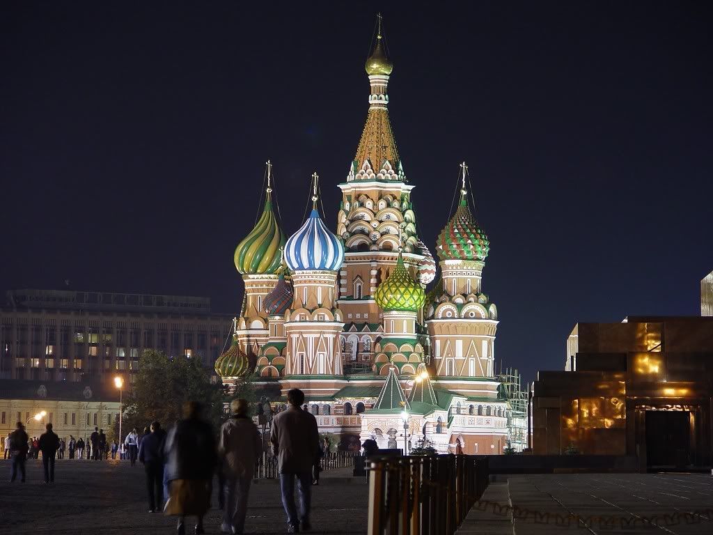 KremlinMoskow2.jpg
