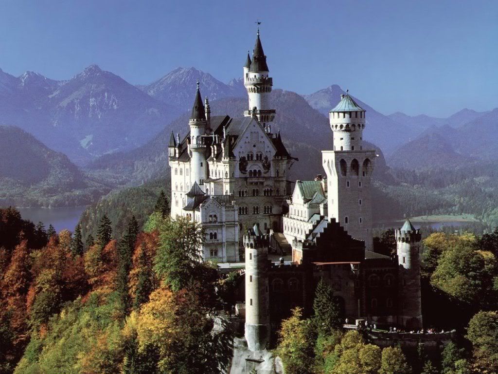 NeuschwansteinCastleBavariaGerma-10.jpg