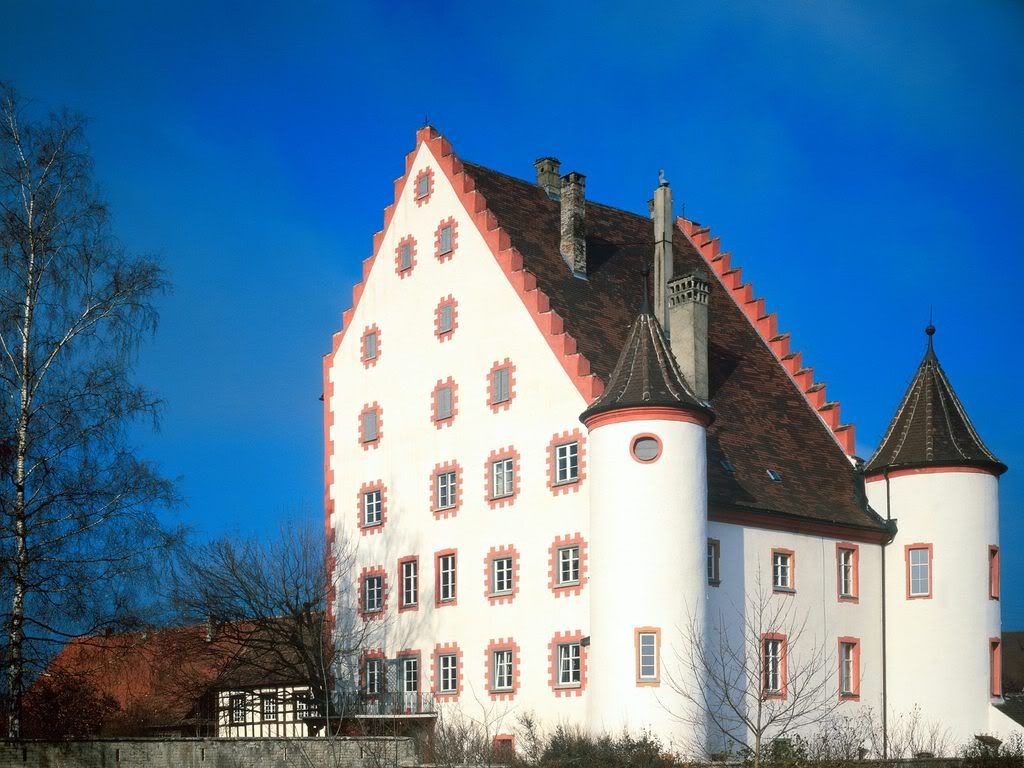 WolfseggCastleBavariaGermany.jpg