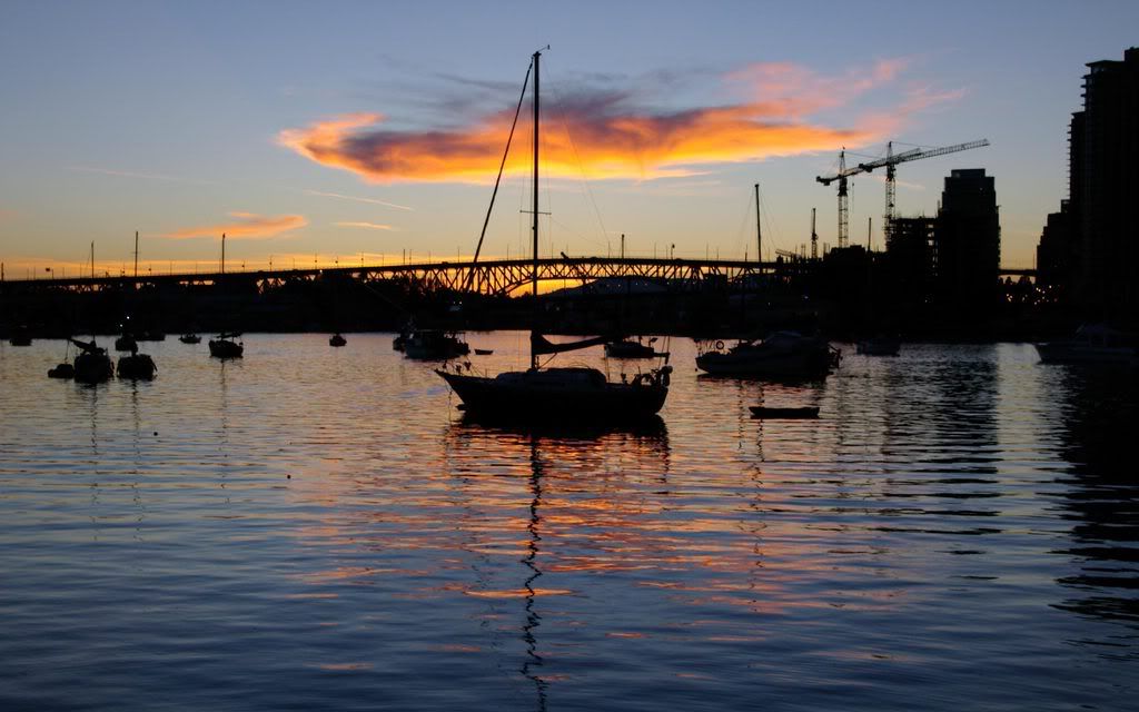 00265_sailboatatnight_2560x1600.jpg