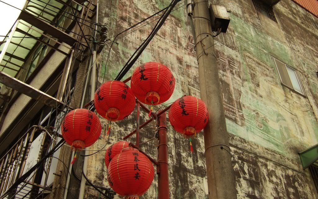 00796_chinsanwall_2560x1600.jpg