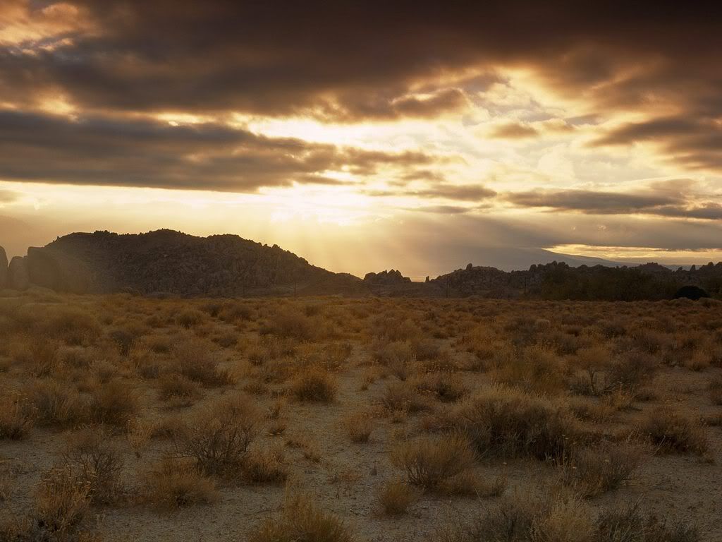 AlabamaHillsatSunriseCalifornia.jpg