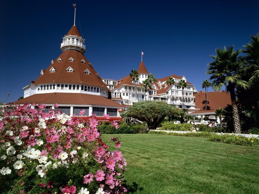 HoteldelCoronadoCoronadoCalifornia.jpg