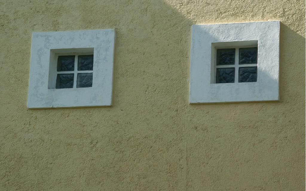 Windows_by_dimage.jpg