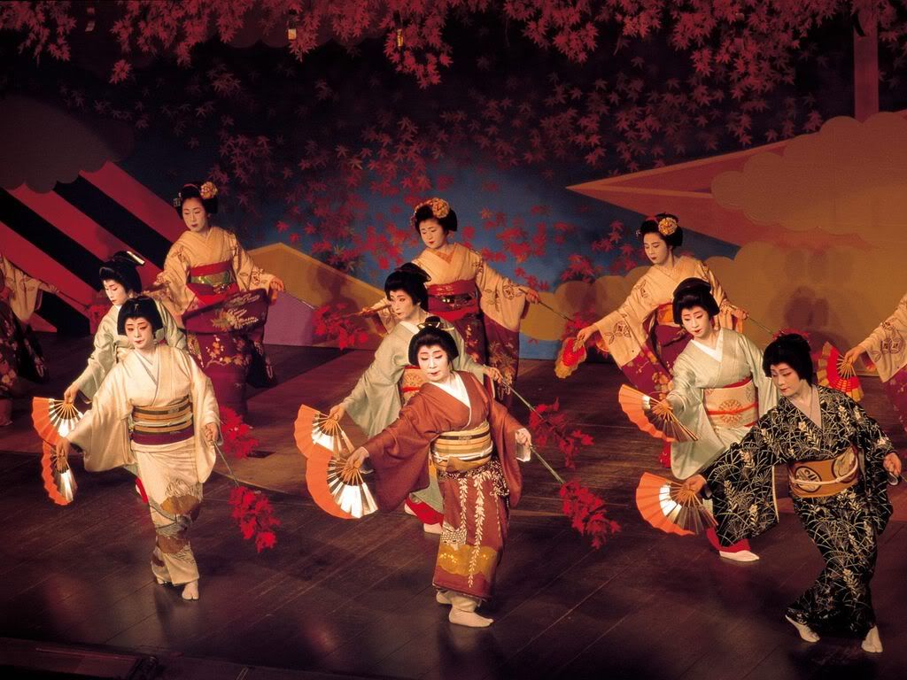 KamogawaOdoriKyotoJapan.jpg