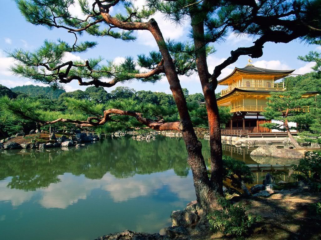 Kinkaku-jiTempleKyotoJapan.jpg
