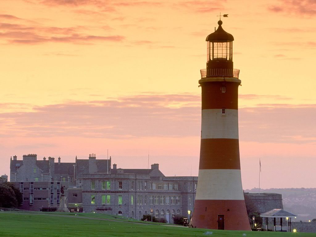 SmeatonsTowerPlymouthEngland.jpg