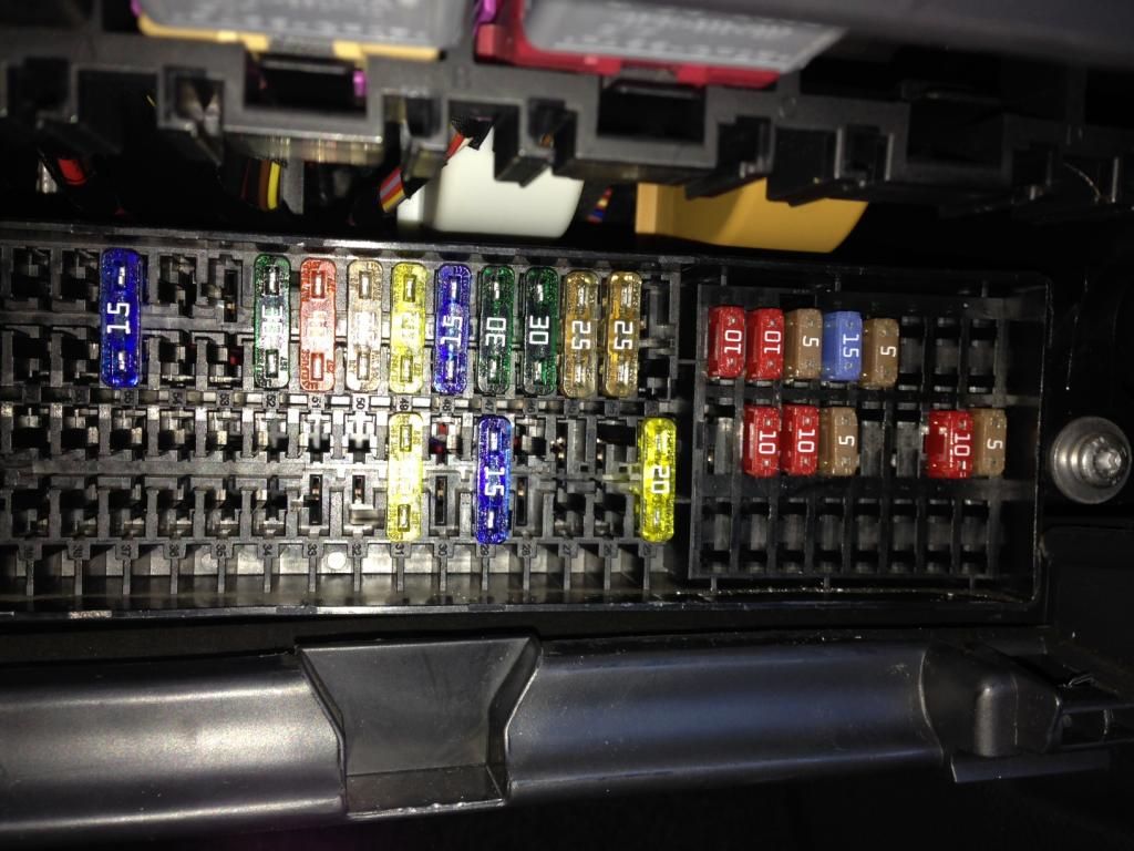 Vw Tiguan 2011 Fuse Box Diagram | Wiring Library 2012 vw tiguan fuse box diagram 